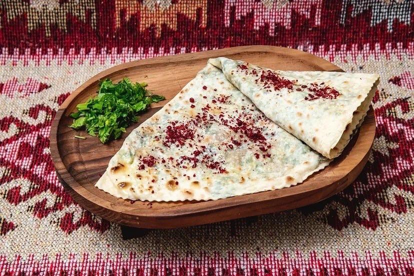 Qutab göyərti ilə
