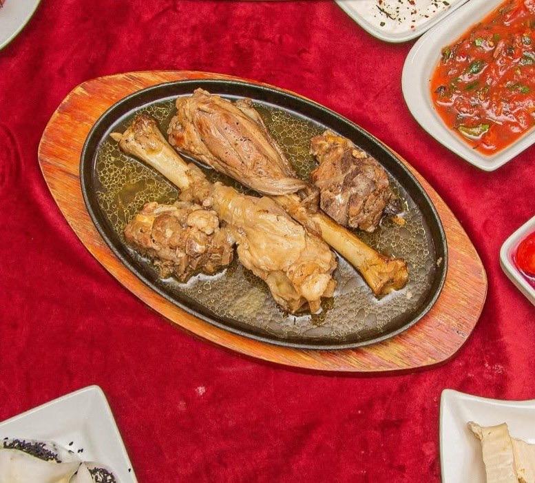Şirəli maça