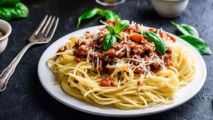 Spagetti Bolonez