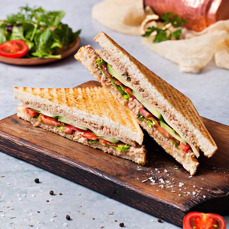  Qarışıq sandvich-tost