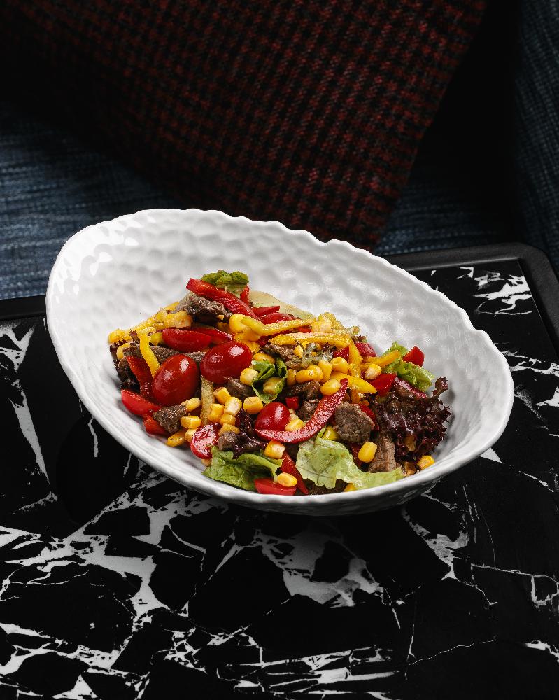 Can əti ilə tərəvəz salatı