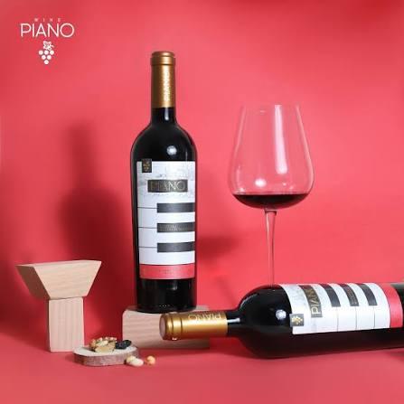 Piano bottle