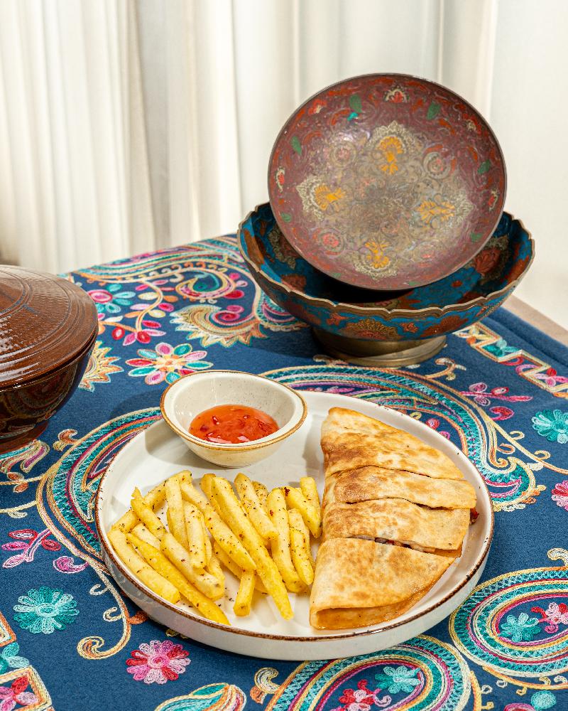 Quesadilla can əti ilə