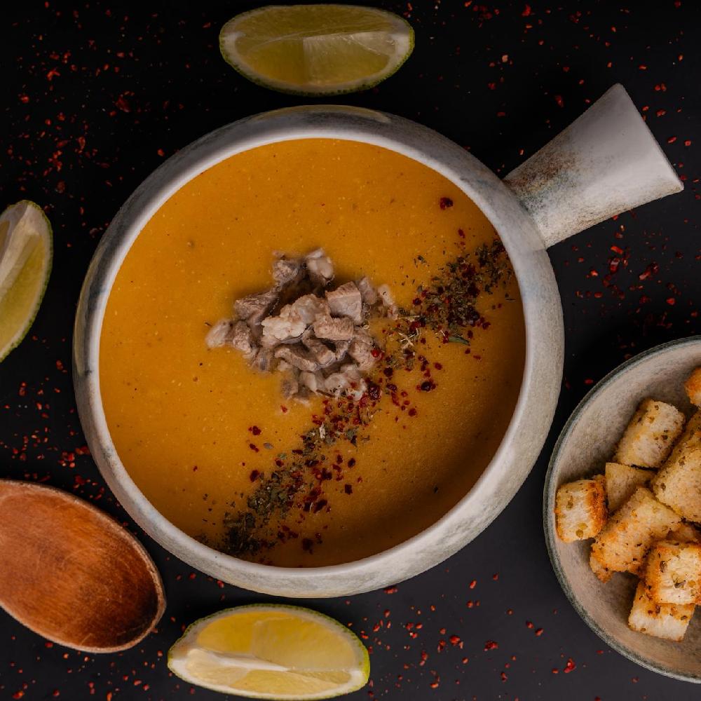 Quzu ətli mərcimək şorbası