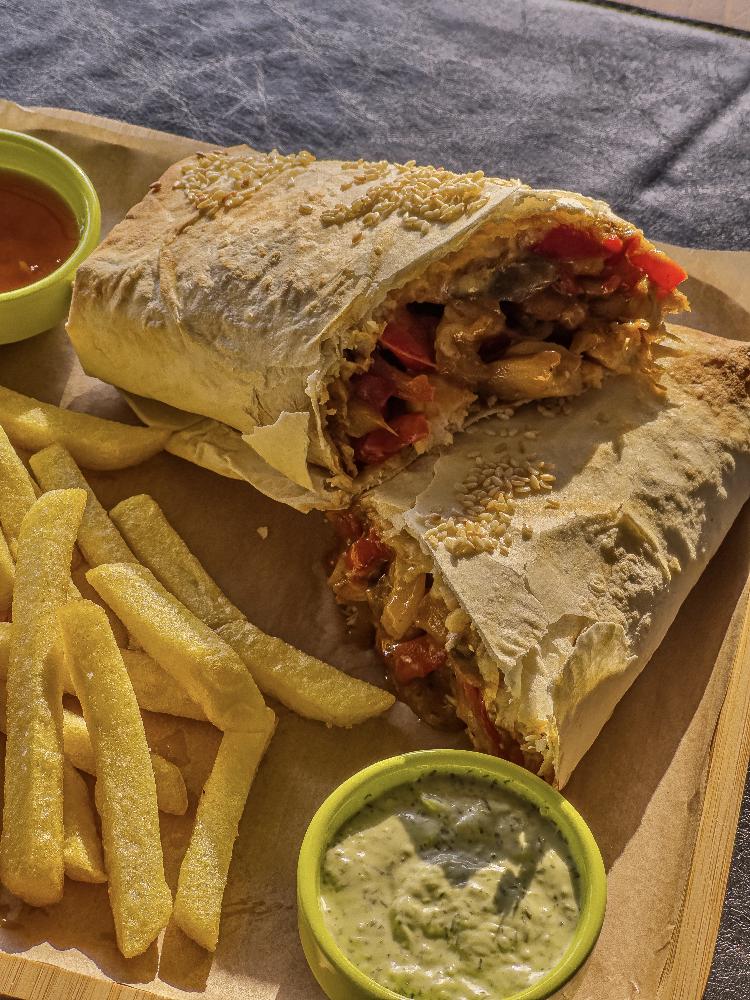 Mexican Roll Toyuqlu (acılı/acısız)