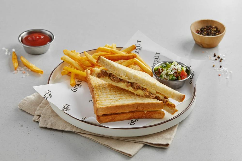 Qovurmalı tost