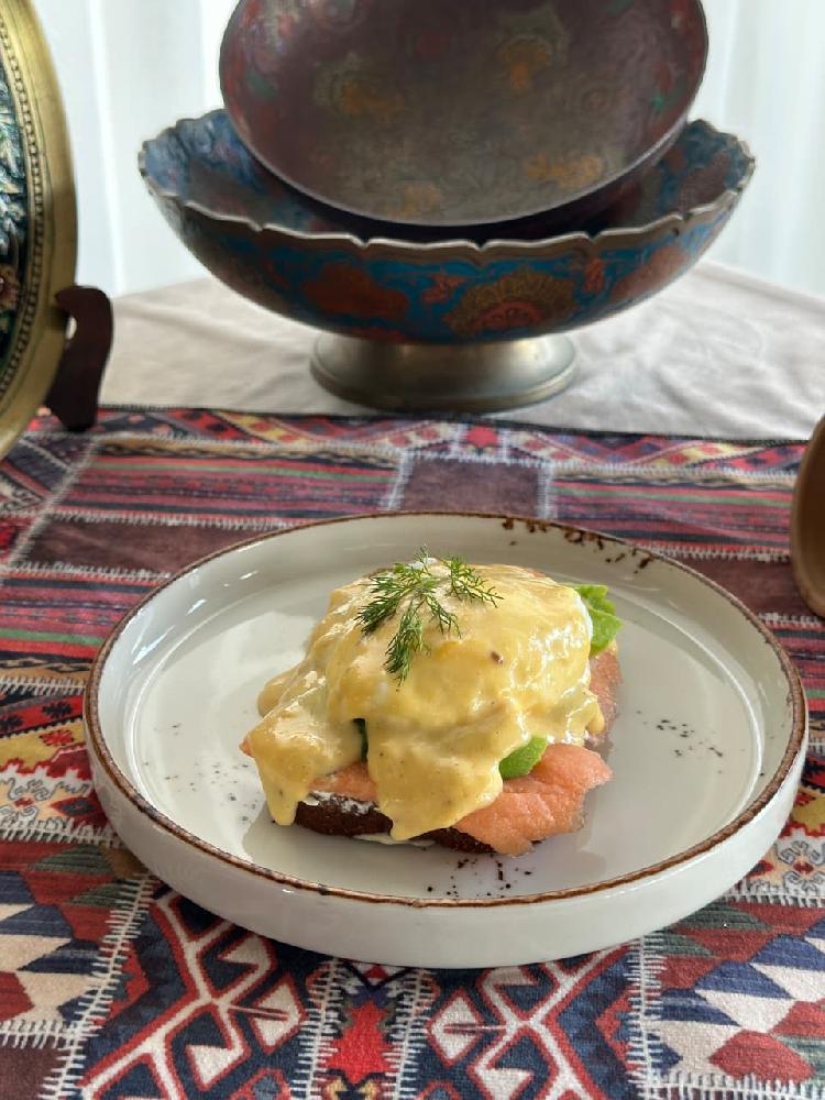 Qızıl balıq benedict