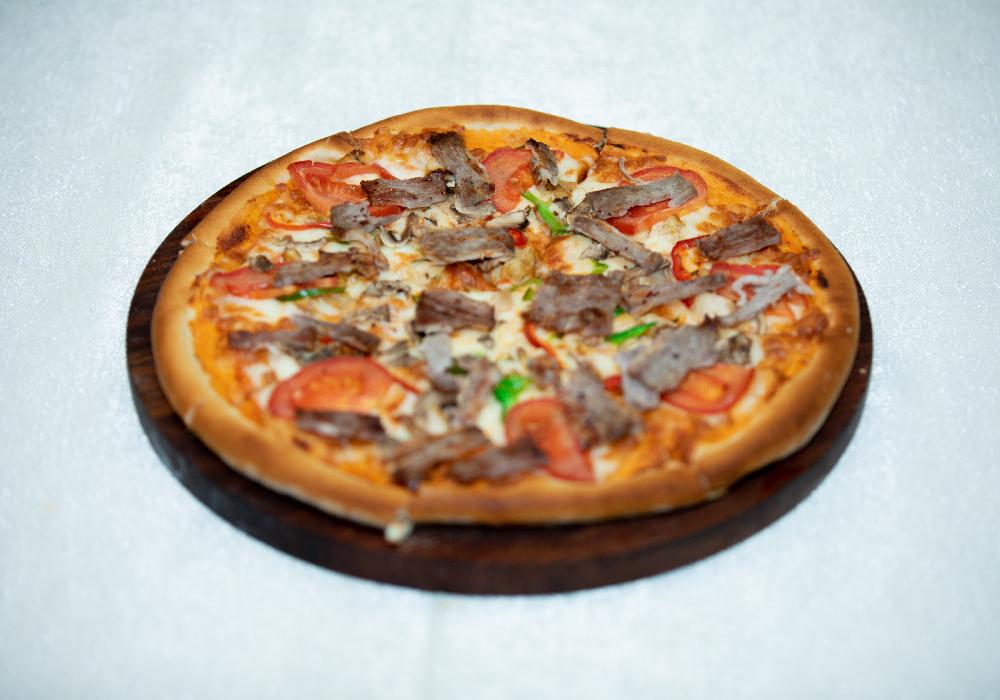 Qarışıq pizza (böyük)