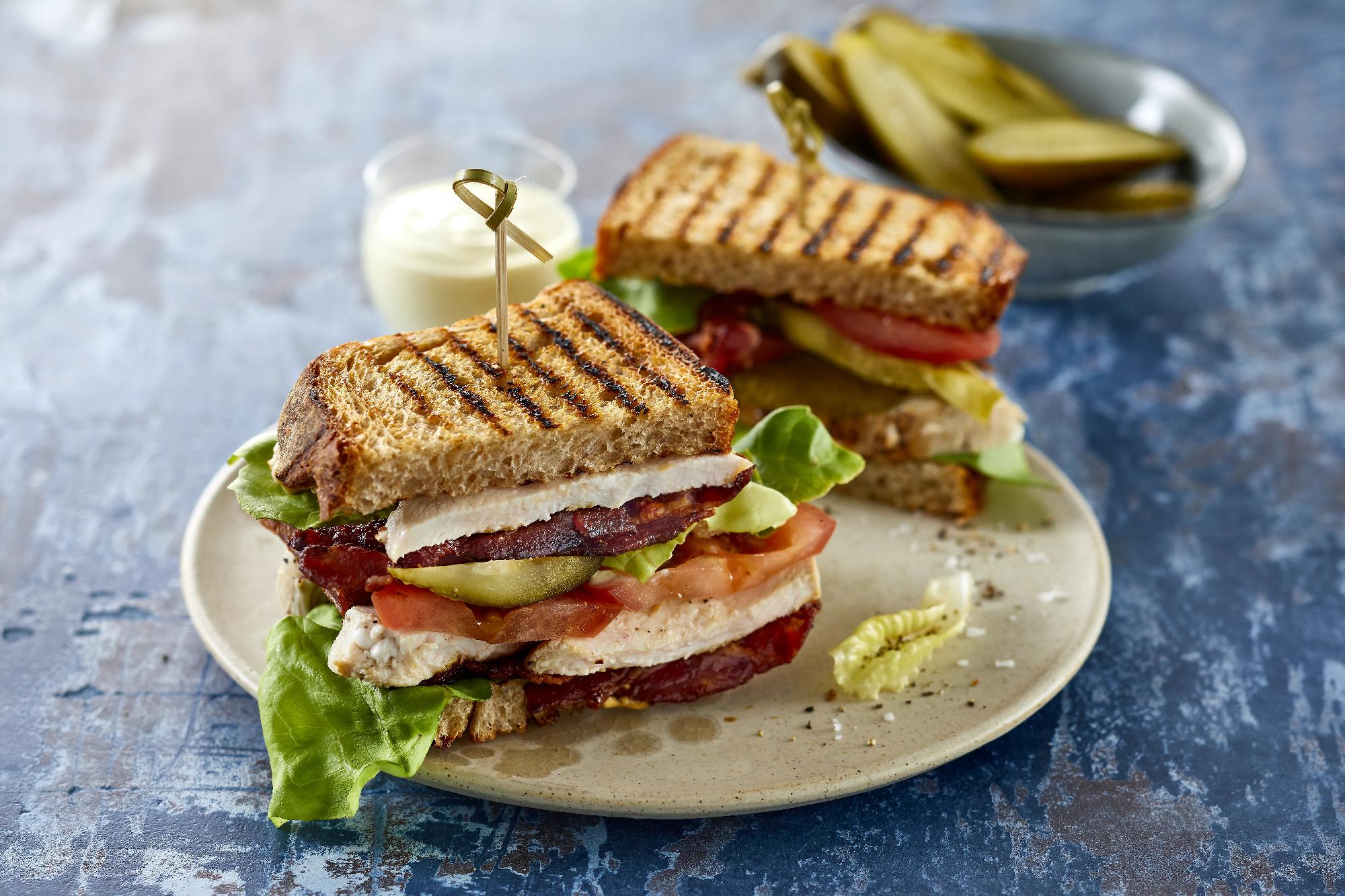 Toyuq sandwich