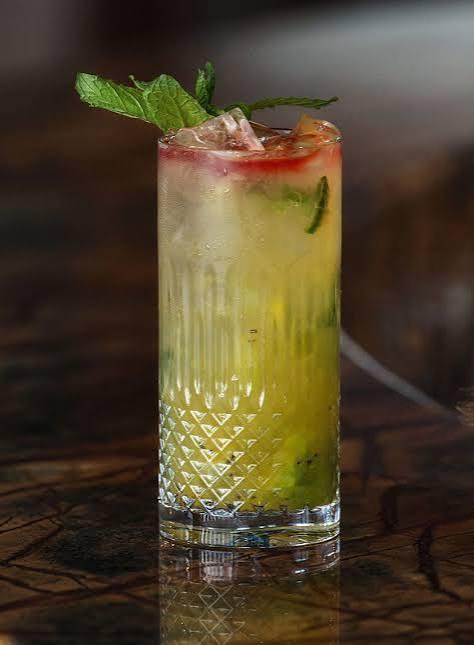 Kiwi Feijoa