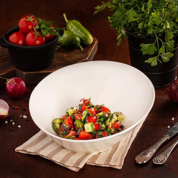 Çoban salatı pendirli