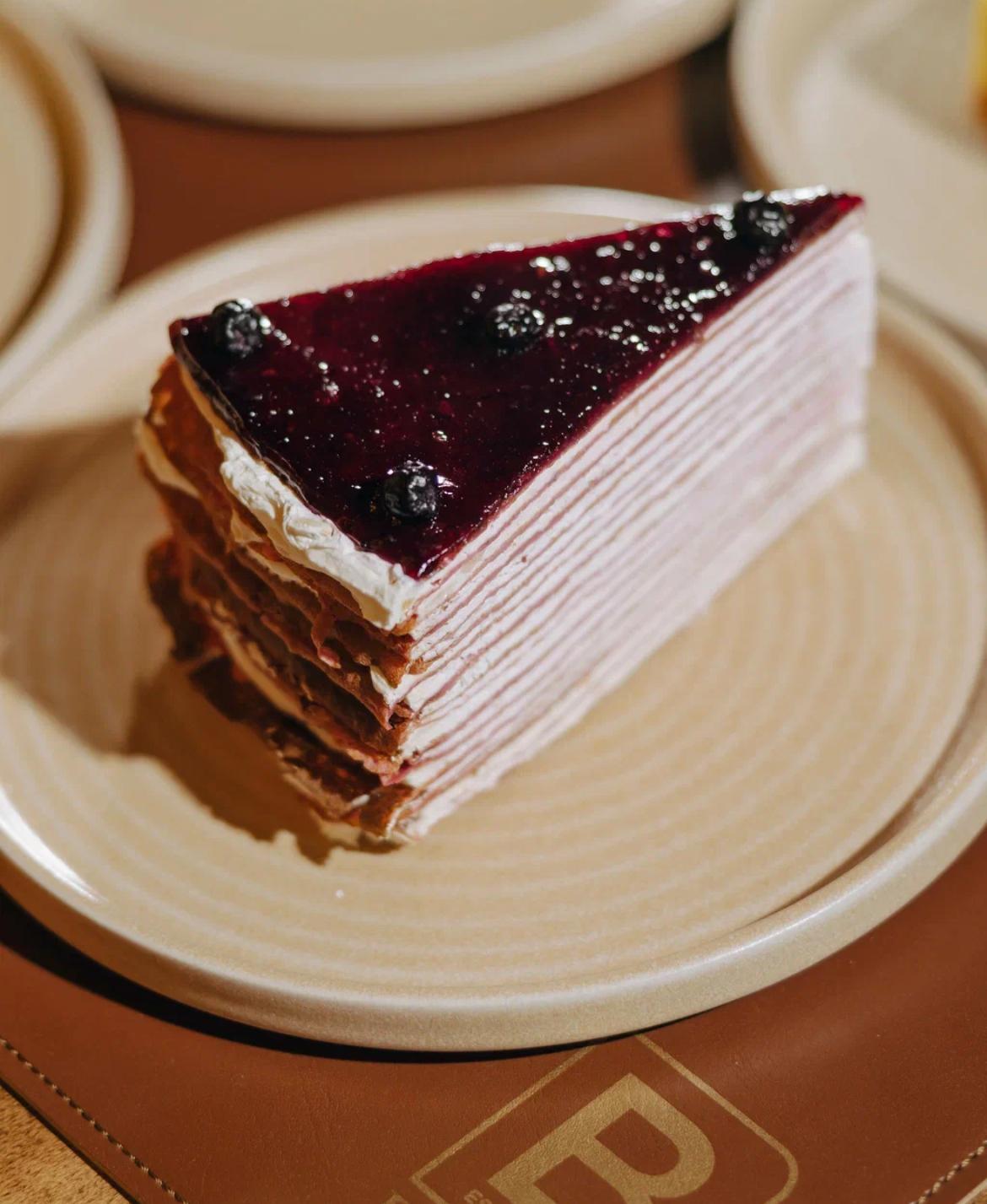 Blueberry crepe