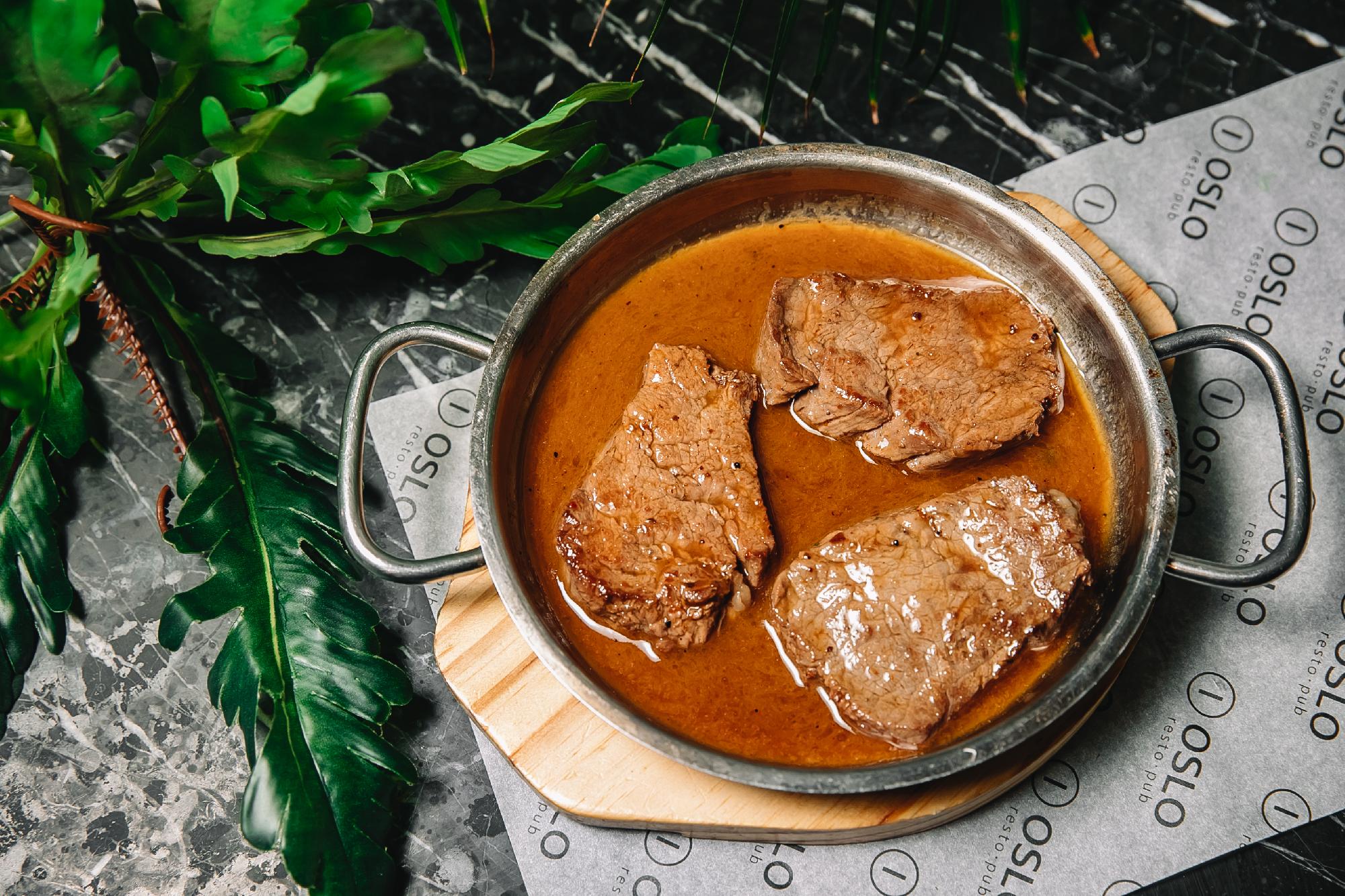 Kefli dana (can əti ilə)