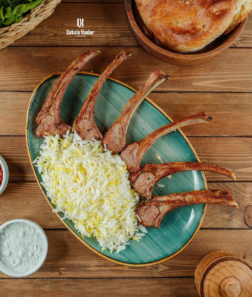 Quzu qabırğa düyü ilə