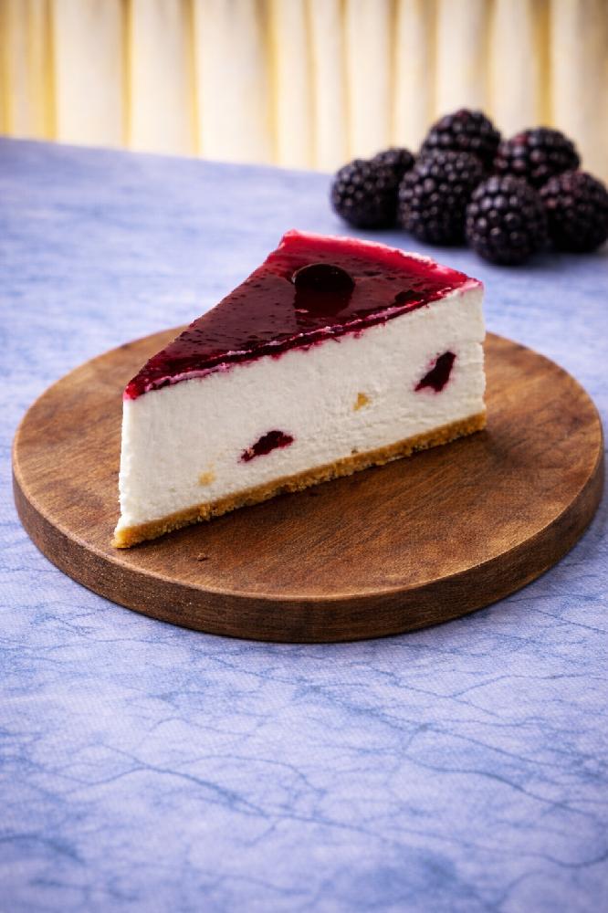 Qarağatlı cheesecake  