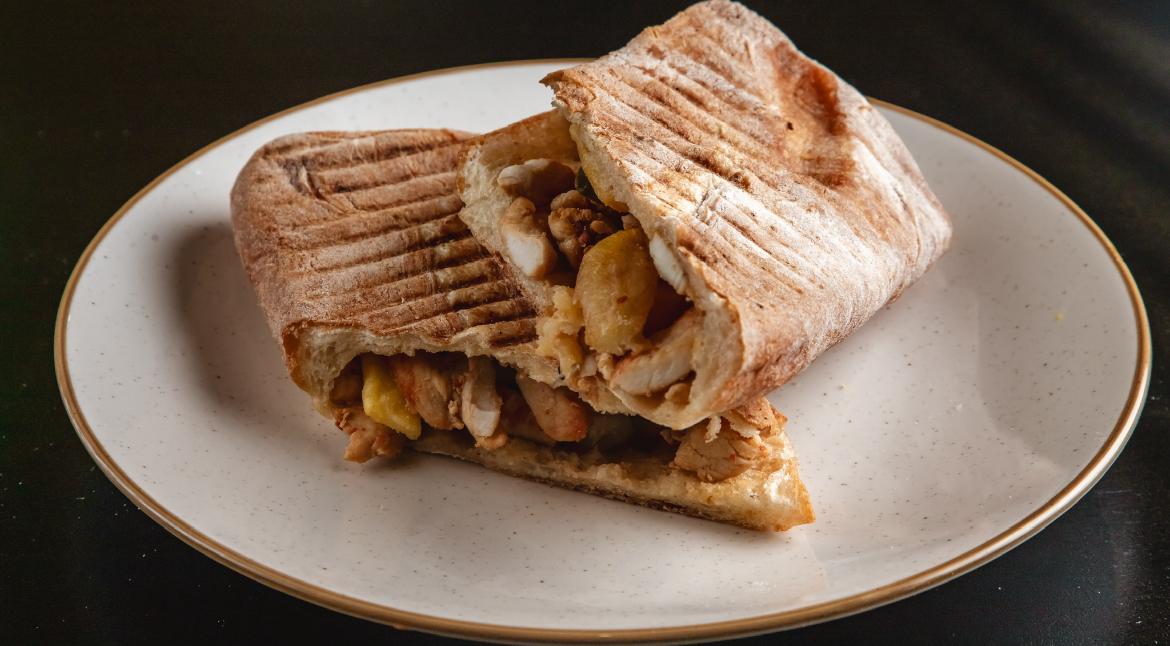 Şaurma - ciabatta ilə