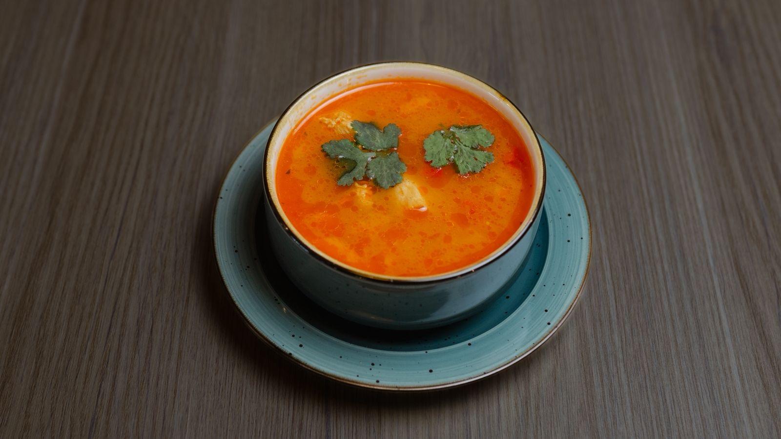 Toyuq şorbası