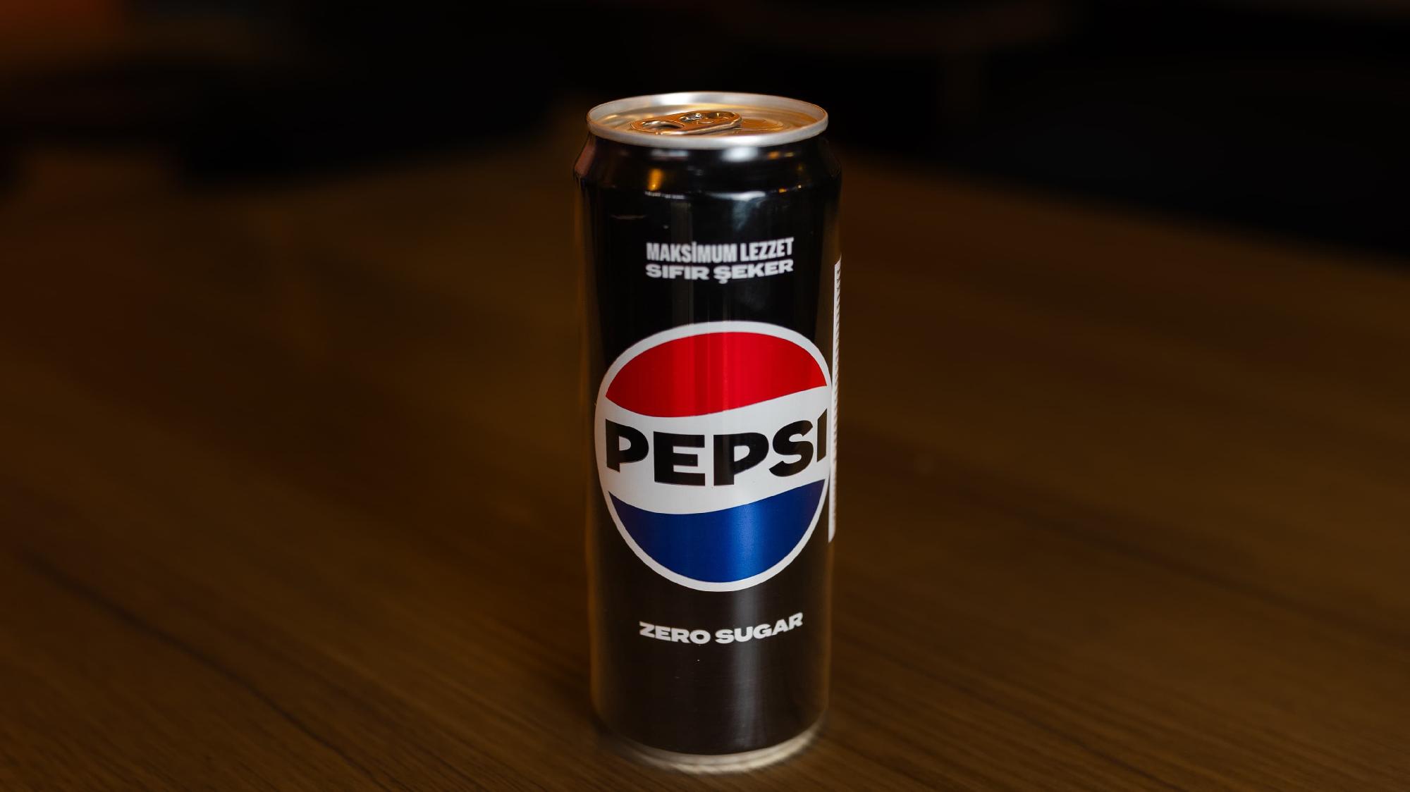 Pepsi banka (330 ml)