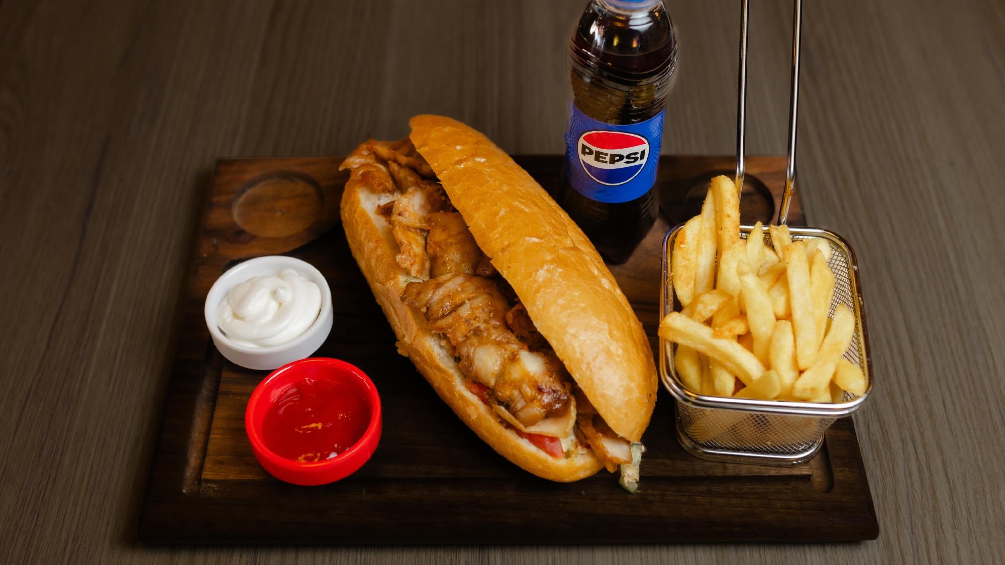 Toyuq dönər+fri+pepsi