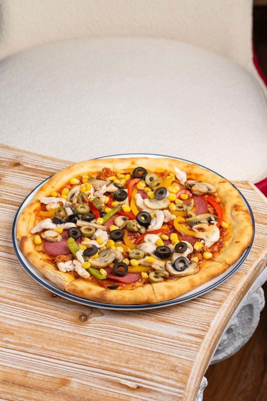 Qarışıq Pizza 