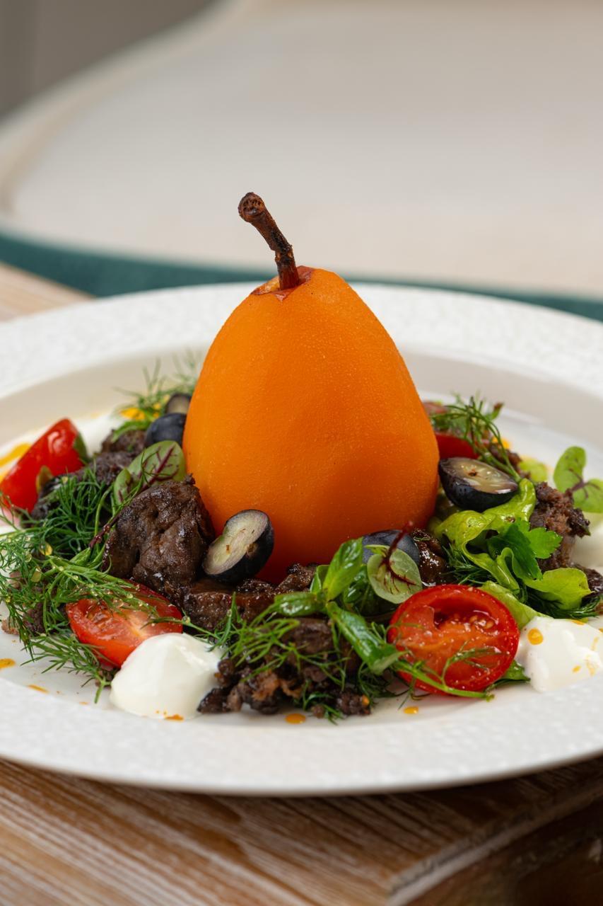 İsti Ciyər Salatı  Armudla 