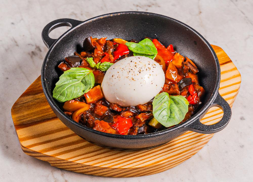 RATATUY – BURRATA PENDİRİ İLƏ