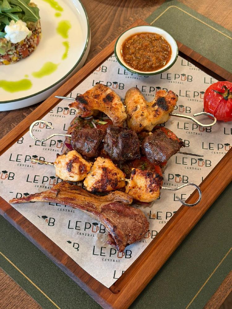 Qarışıq Josper Grill