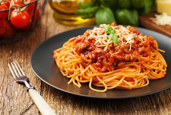 Spagetti Qıyma İlə