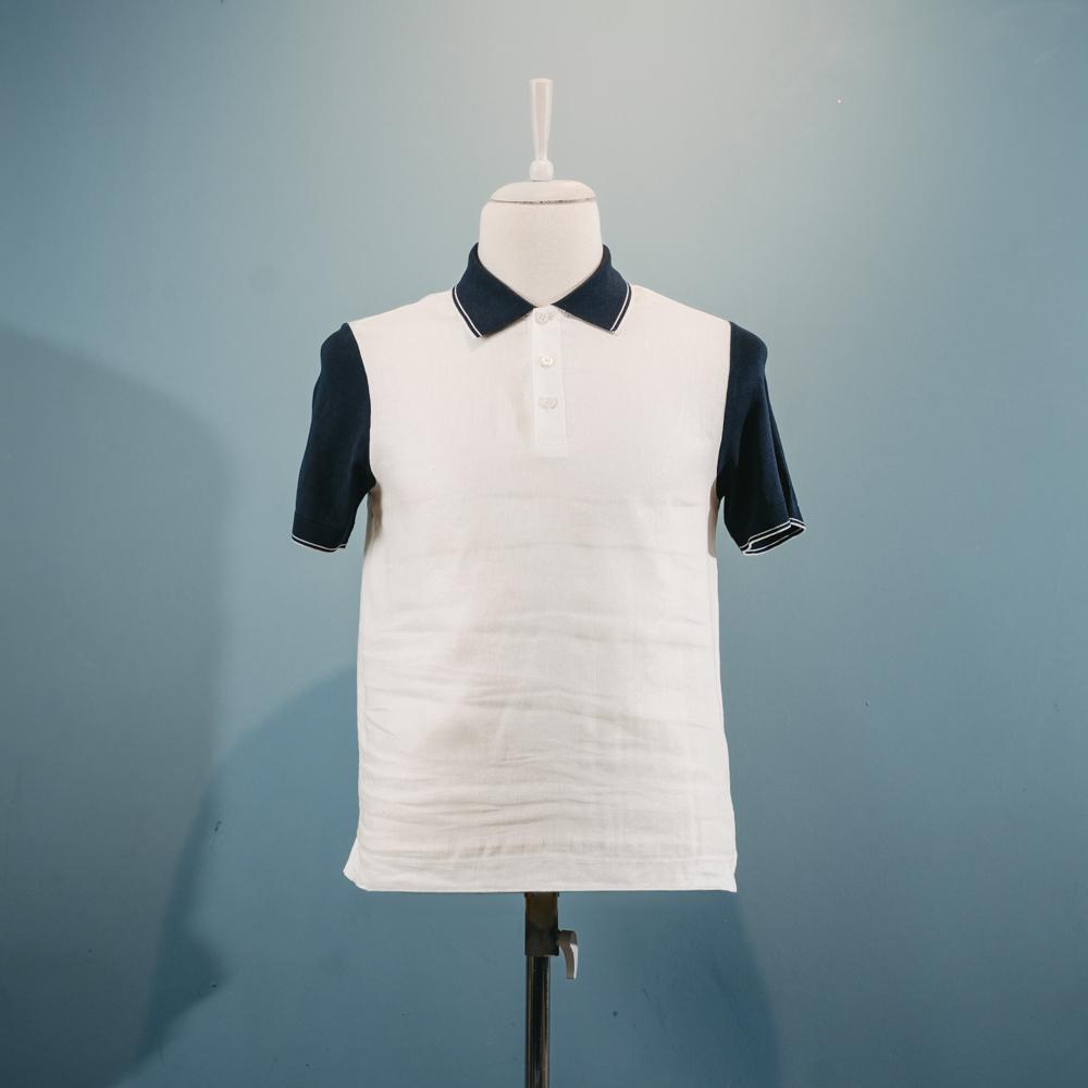 Ağ kətan t-shirt