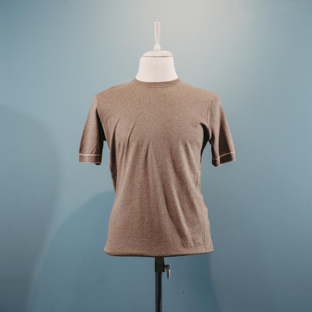Qəhvəyi supima t-shirt