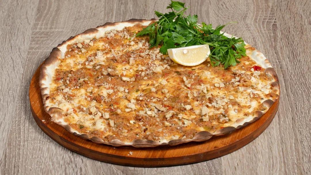 Qozlu lahmacun