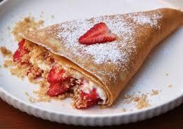 Çiyələkli pancake