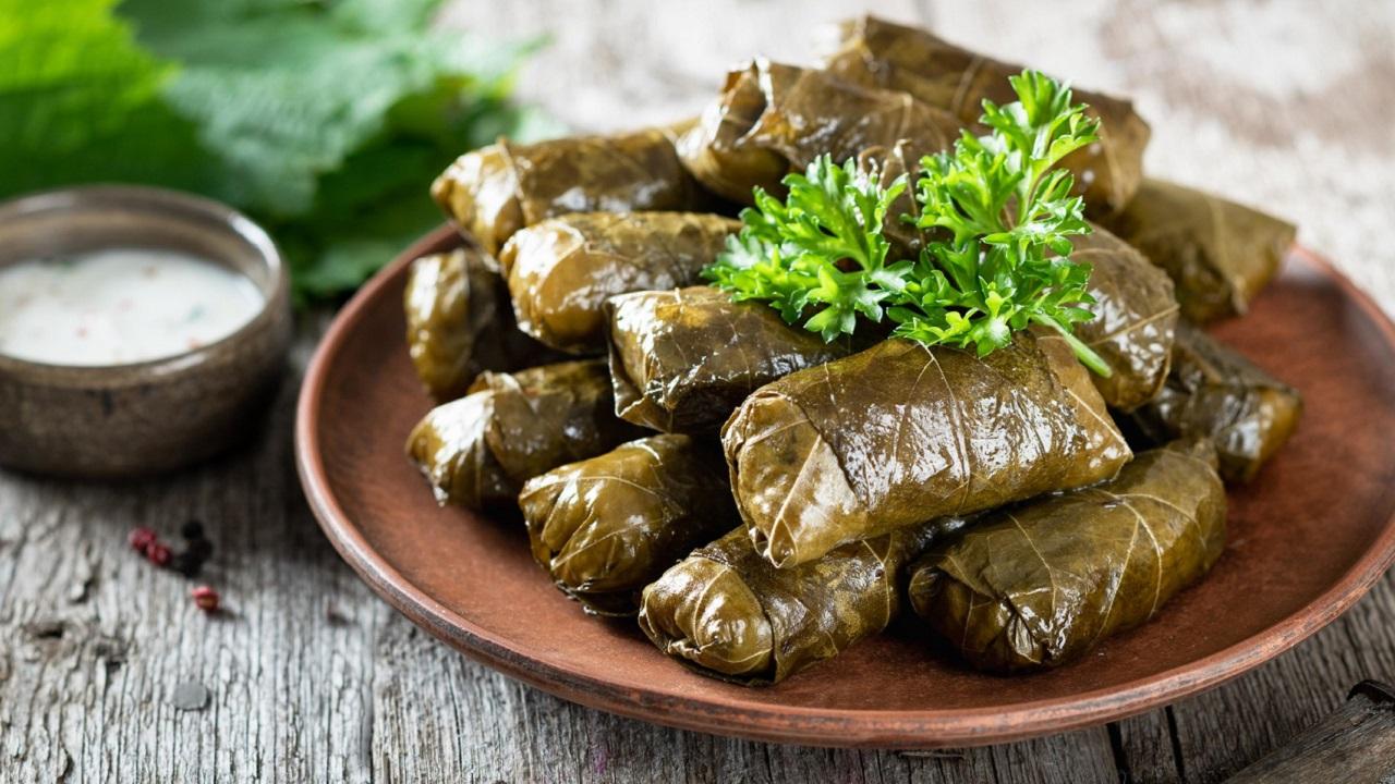Yarpaq dolması