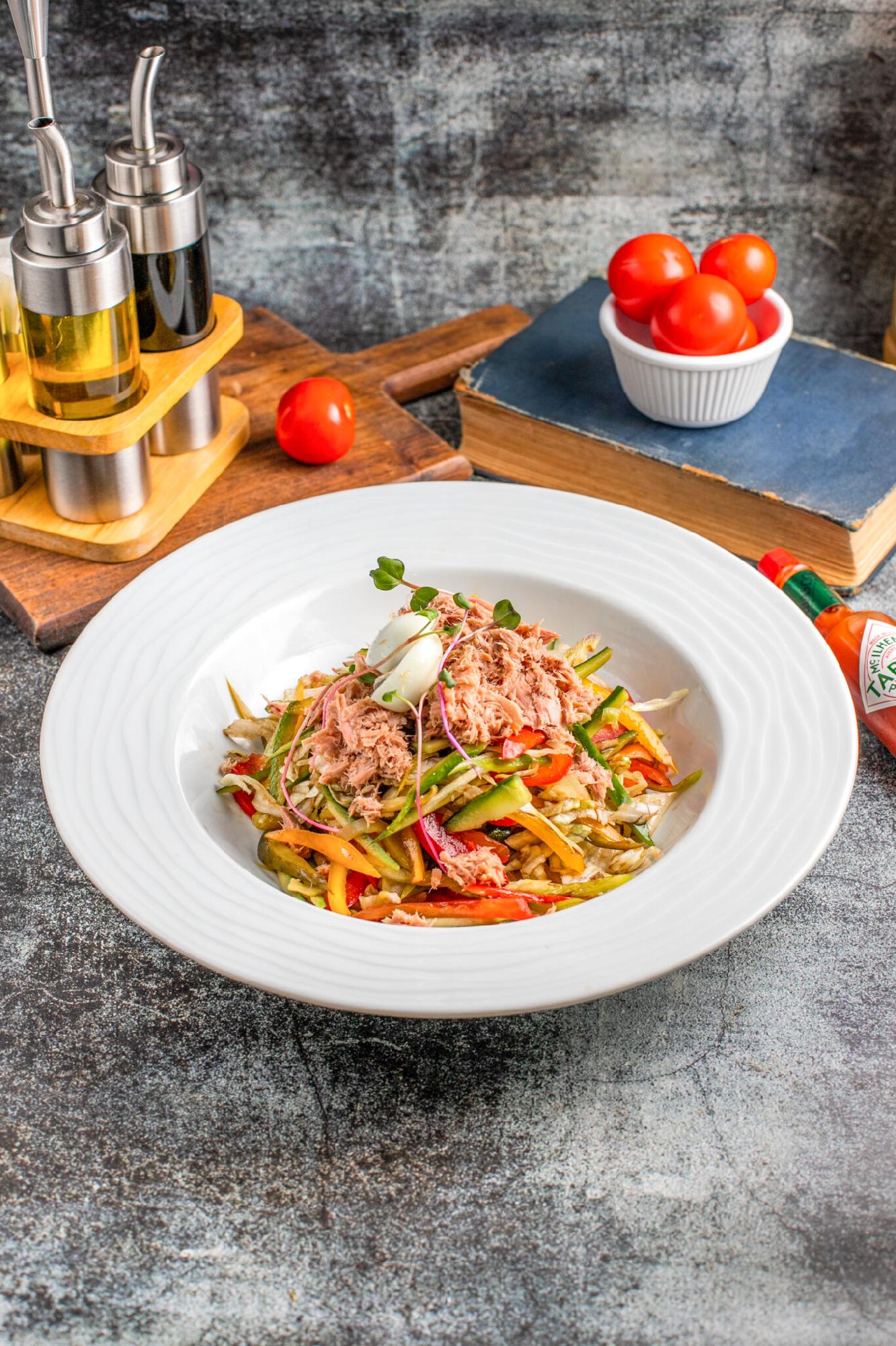 Tuna salatı