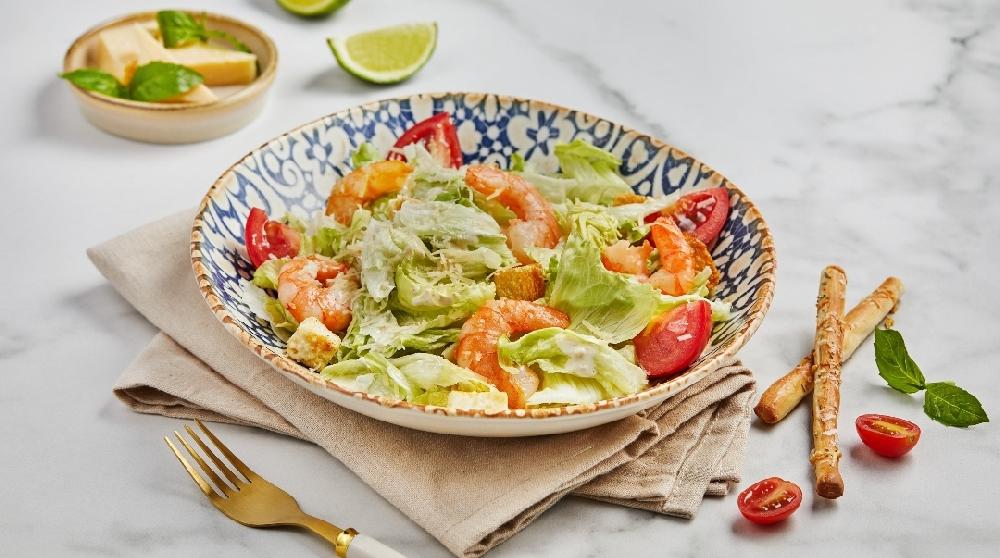 Sezar salatı krevetka ilə
