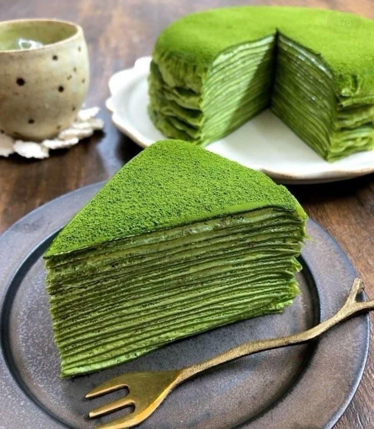 Pistachio crepe