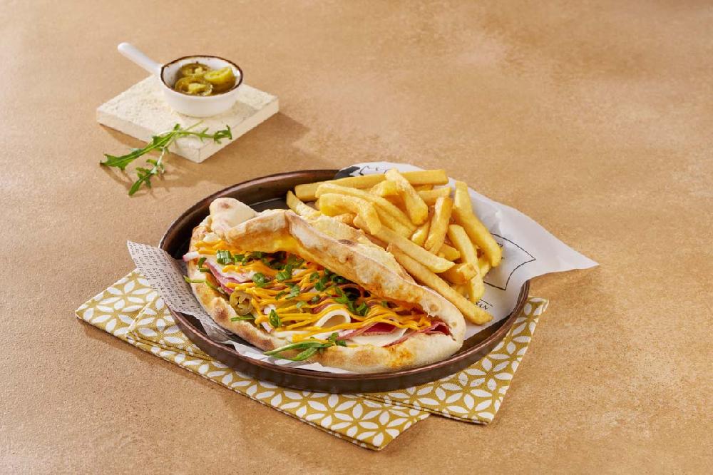 Bekon Pizza Sendviç