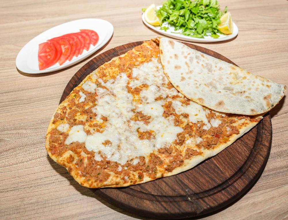 Lahmacun pendirli