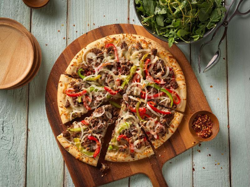 Ətli qovurma pizza