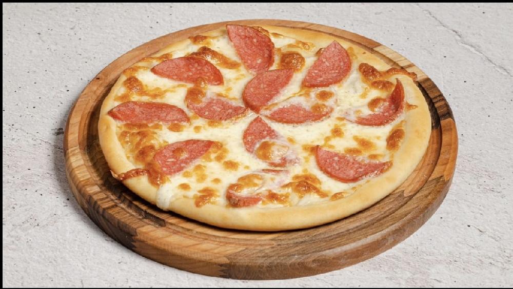 Pizza kolbasalı