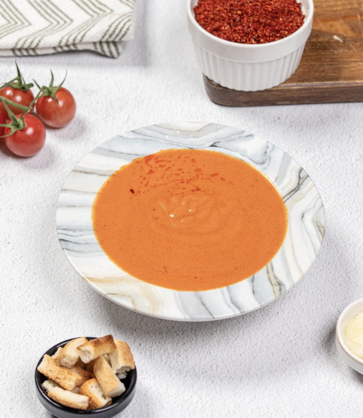 Tomat şorbası