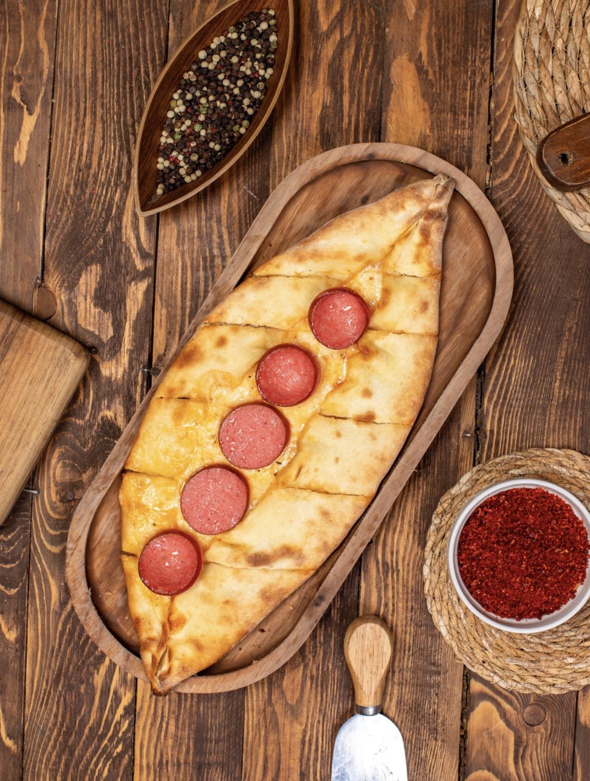 Pide sucuklu