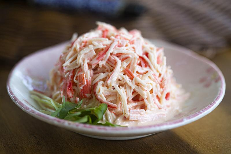 Krab salatı