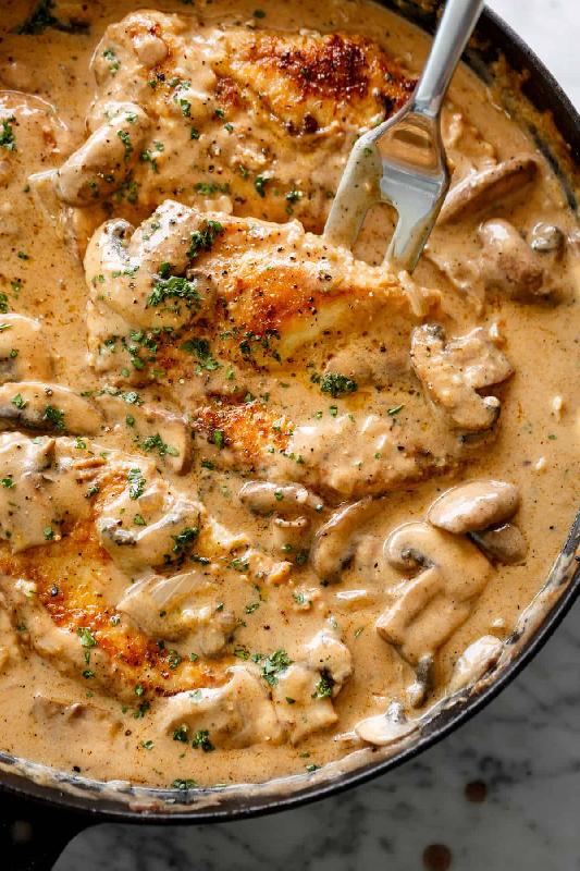 Chicken Stroqonov (toyuq)