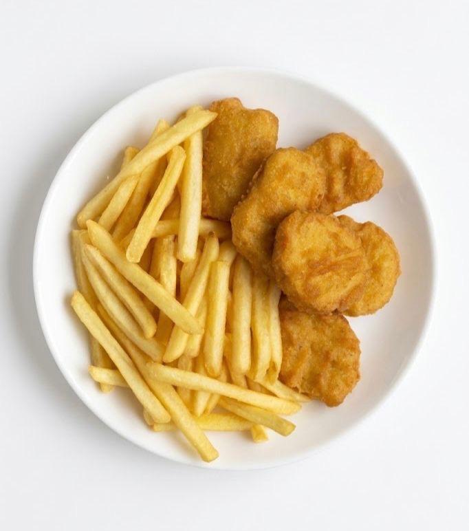 Toyuq naggets +French fries 