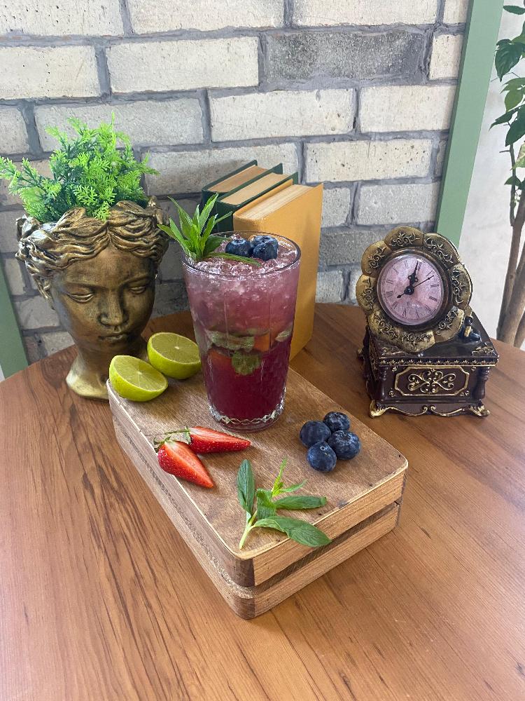 BERRY MOJITO