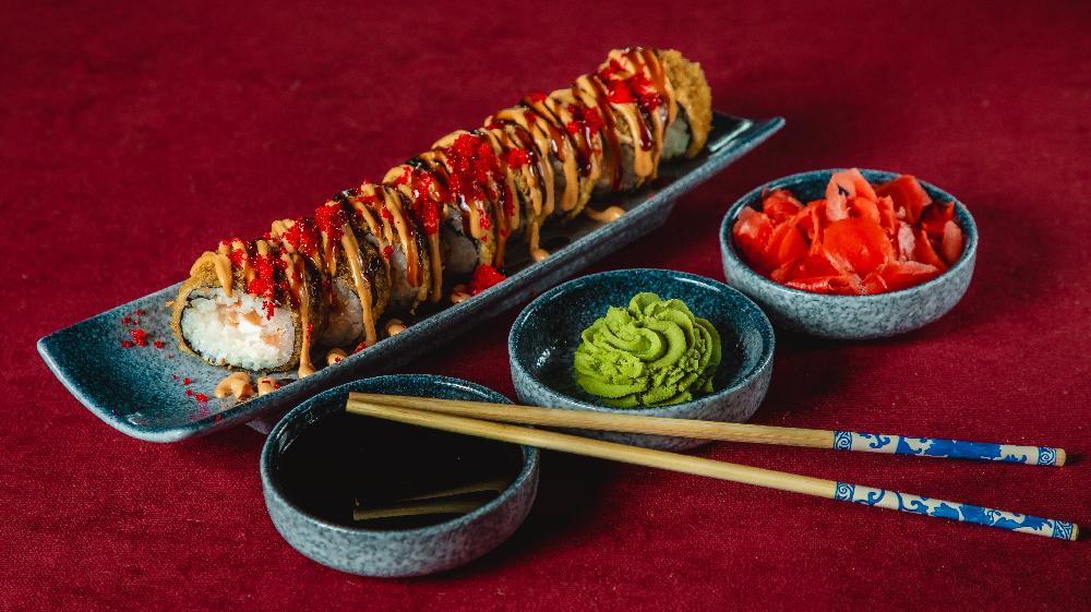 Hot Salmon Roll