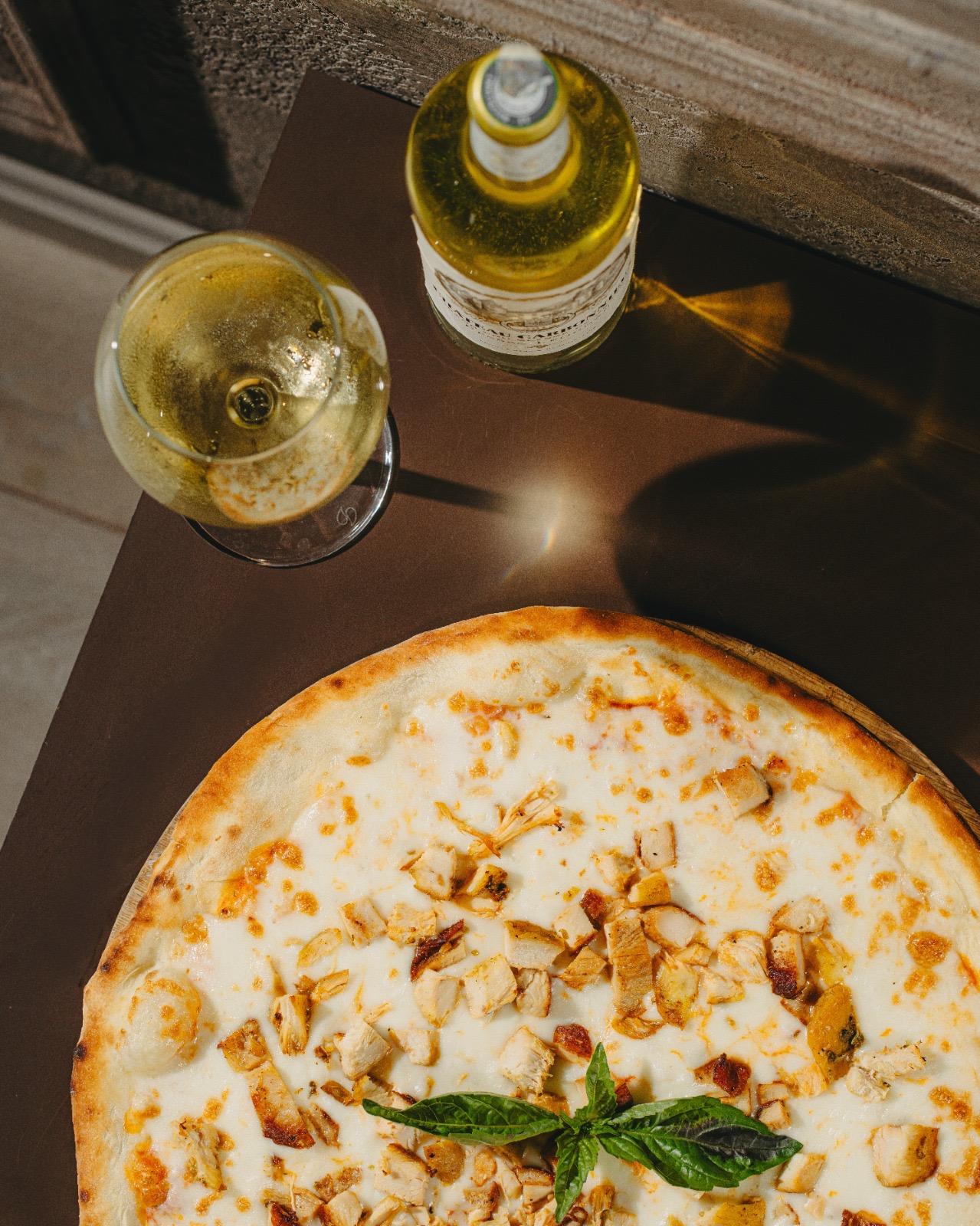 Toyuqlu pizza