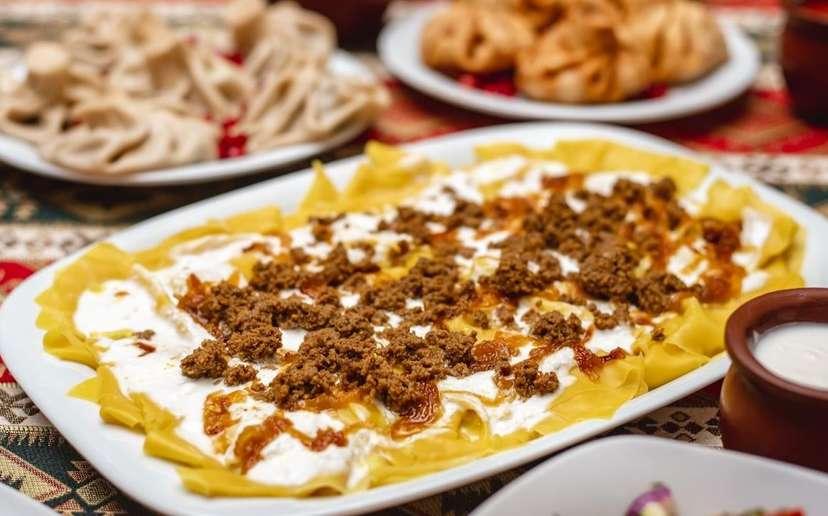Yayma xəngəl qiymə ilə