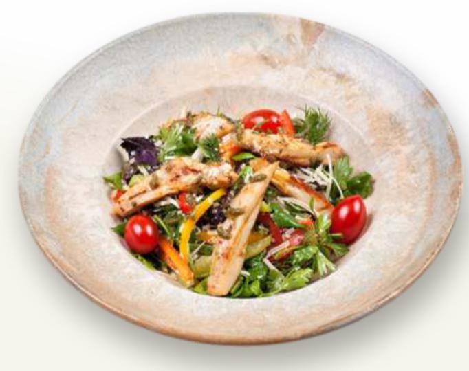 Tərəvəzli toyuq salatı